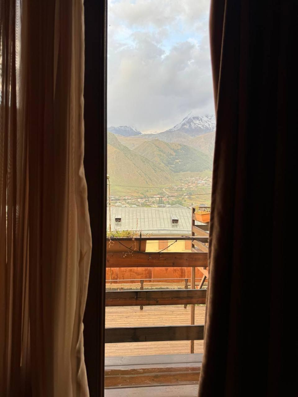Hotel Kazbegi 1963 Værelse billede