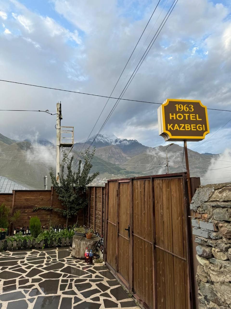 Hotel Kazbegi 1963 Eksteriør billede